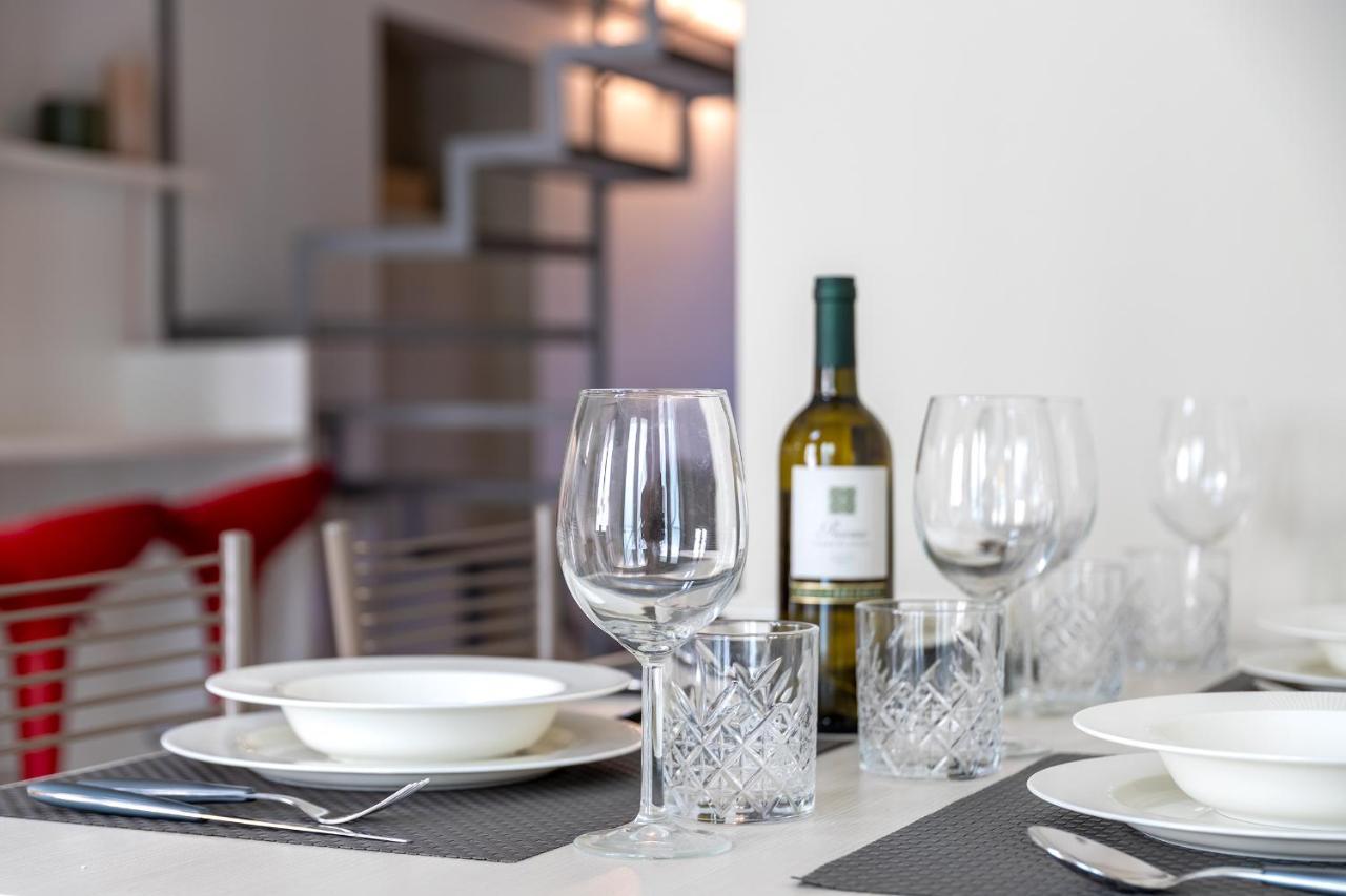 Ferienwohnung Navigli-Duomo Exclusive Design Loft Su Due Piani Con Wifi Mailand Exterior foto