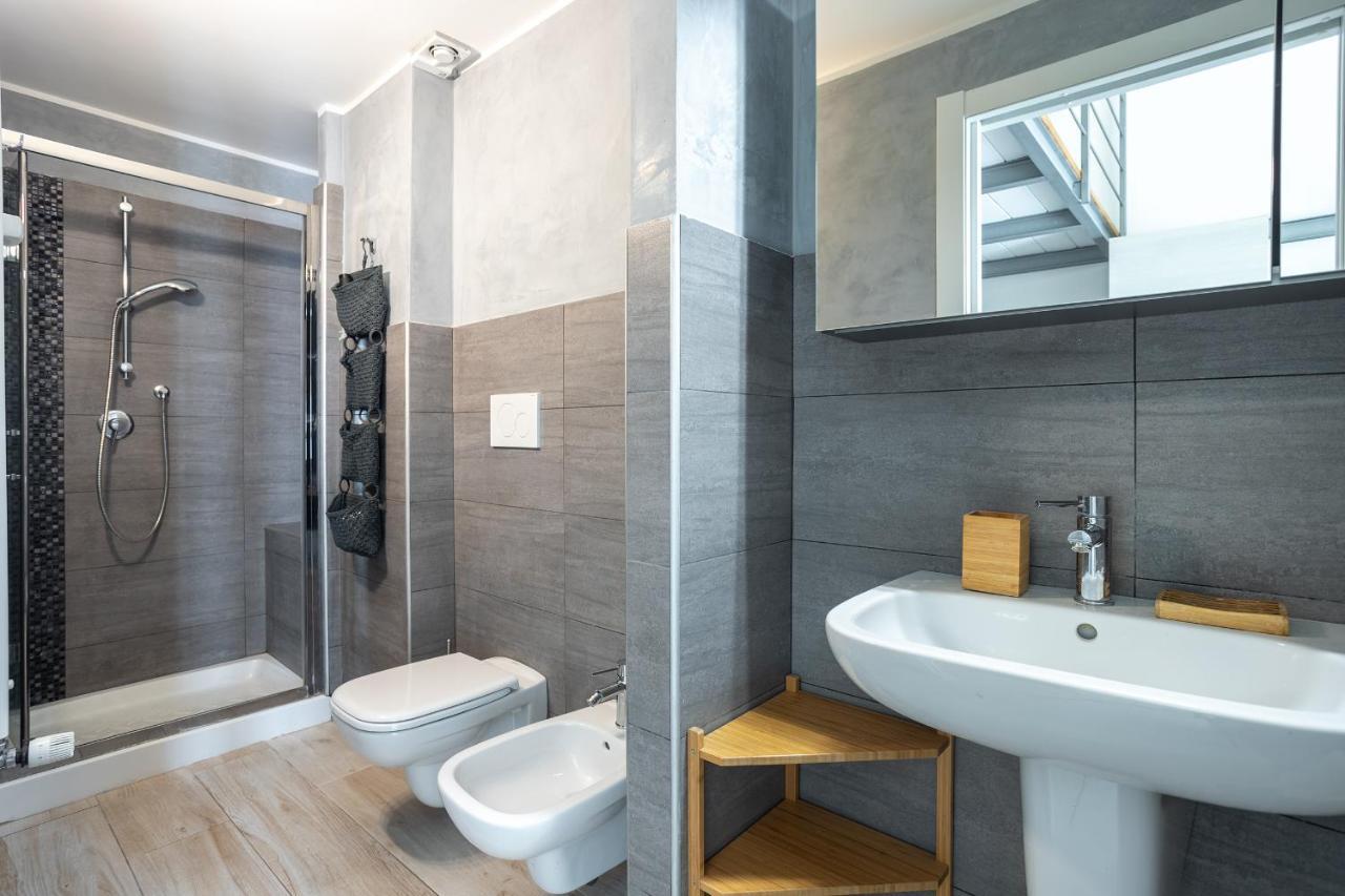 Ferienwohnung Navigli-Duomo Exclusive Design Loft Su Due Piani Con Wifi Mailand Exterior foto